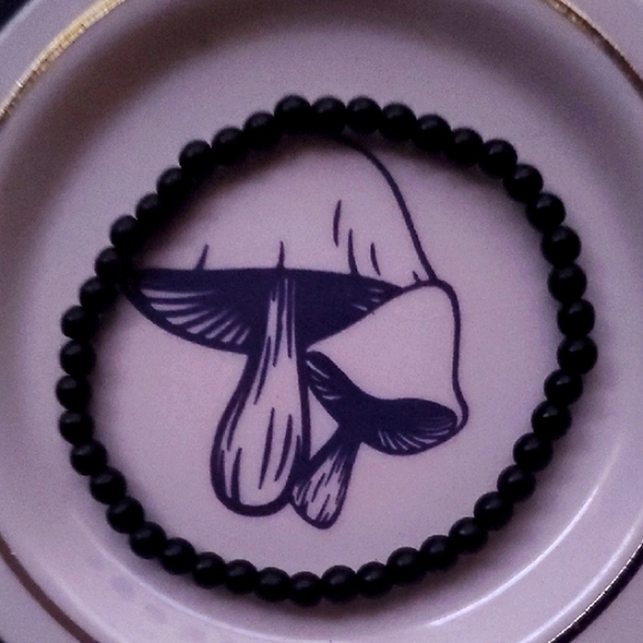 Chic Multi-Color Bracelet Collection - Picture 4 of 8